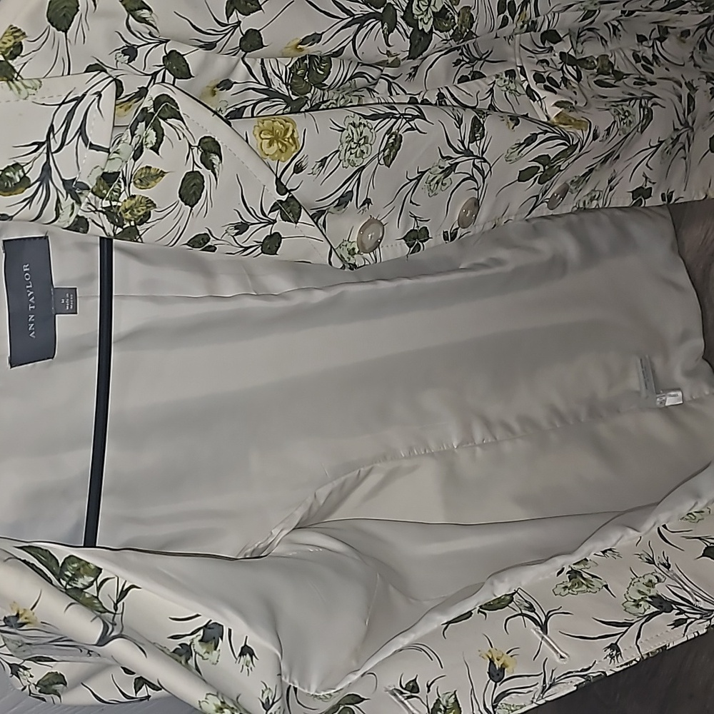 Jacket - Picture 2 of 4